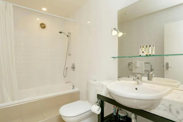 غرفة بإطلالة على الحديقة بغرفة نوم واحدة، The Reef Resort 2/3