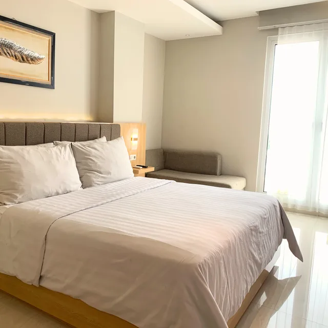 غرفة ديلوكس بسرير مزدوج، Surabaya River View Hotel 1/2