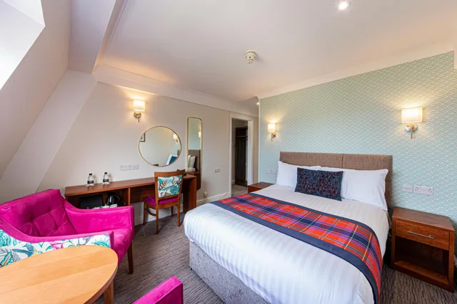 غرفة رباعية، The Beaches Hotel 1/2