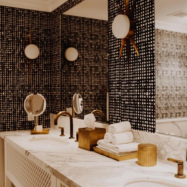 جناح سوبيريور بسرير كينج، HOTEL CALIFORNIAN 2/2