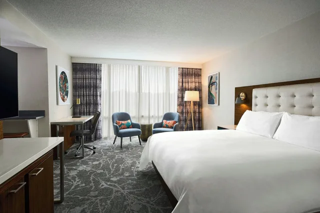 استوديو بسرير كينج، Renaissance Meadowlands Hotel 1/2