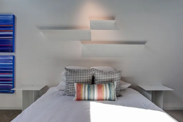 جناح بسرير كينج مع أريكة، Hotel Revel 1/1
