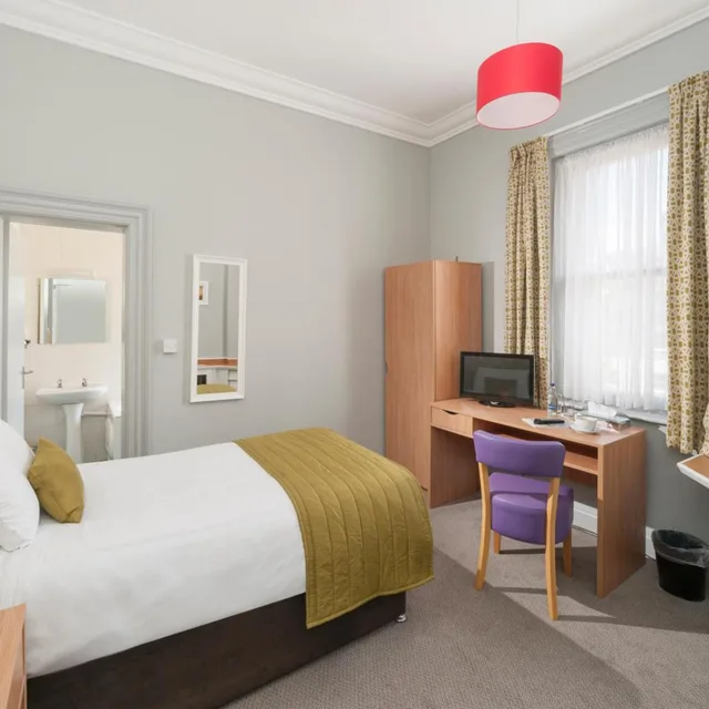 غرفة مفردة، Esplanade Hotel 5/17