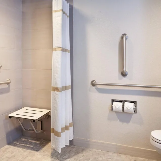 غرفة بسريرين كوين، Orlando Airport Marriott Lakeside 10/14