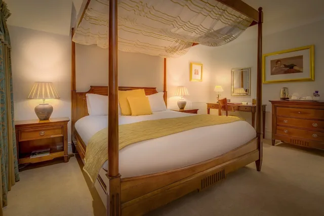 Four Poster, Suite, Queen Bed، NAILCOTE HALL HOTEL AND GOLF CLUB 2/4