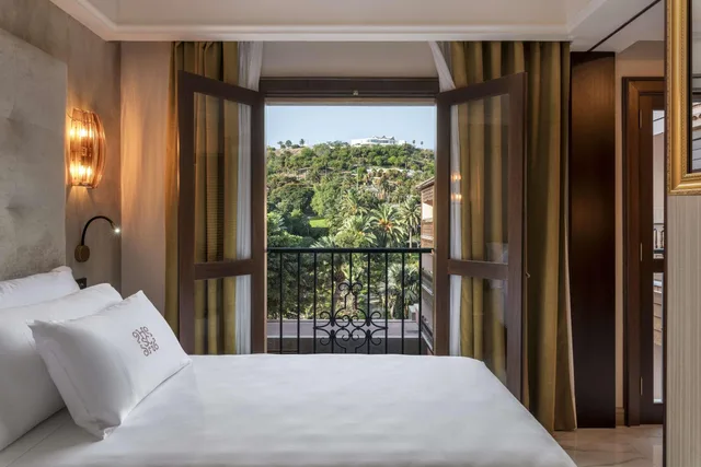 جناح بريميوم جونيور، Santa Catalina, a Royal Hideaway Hotel 1/3