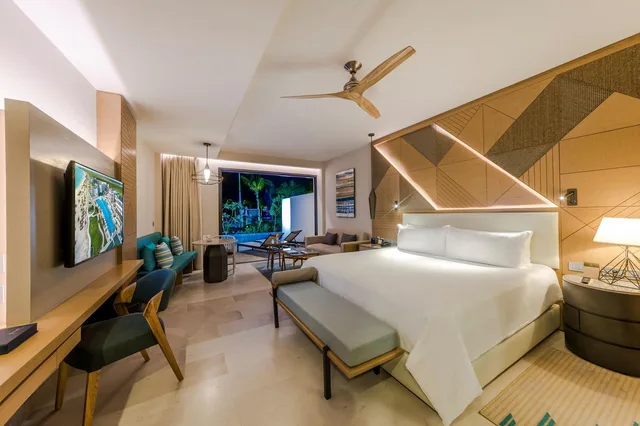 Wellness, Junior Suite, King Bed, Partial Ocean View, Balcony or Terrace، Haven Riviera Cancun Resort & Spa All Inclusive - Adults Only 1/1