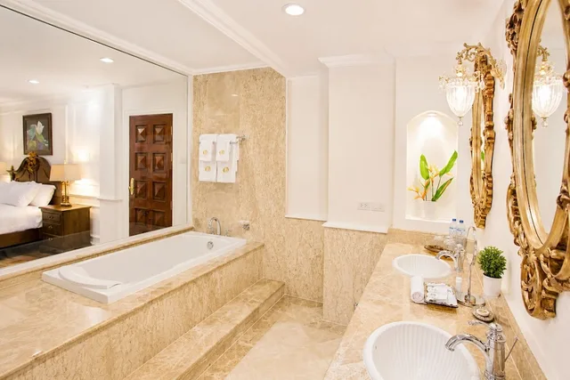 1 Bedroom, Heritage, Premier, Suite, King Bed، Dhavara Boutique Hotel 8/10