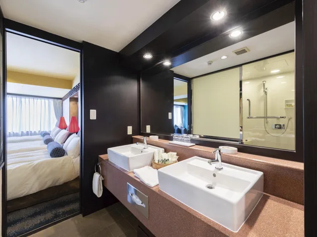 Dynasty, Suite, 3 Beds, Lounge Access، Rose Hotel Yokohama, WorldHotels Distinctive 2/3