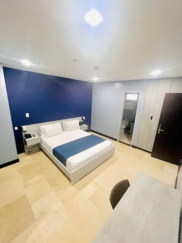 غرفة قياسية بسرير كوين، HOTEL LLERAS 10 5/10