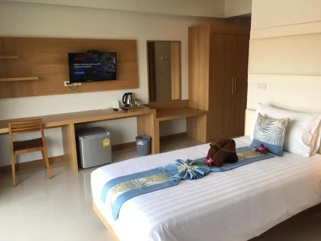 غرفة بسريرين منفصلين بشرفة، At Aonang Guesthouse 5/7