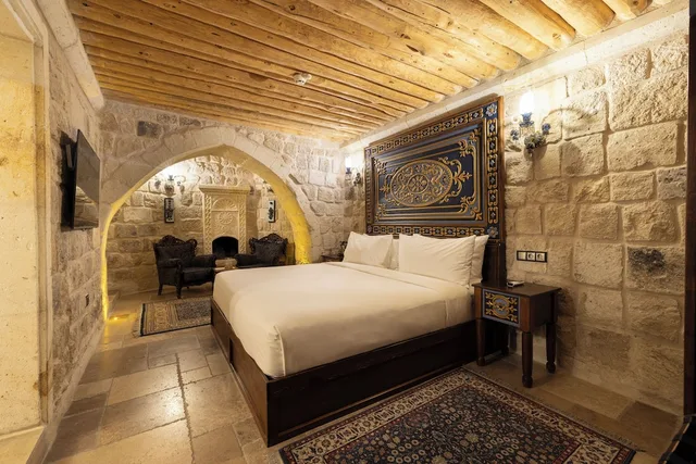 Cave, King Bed, Jetted Tub، Elika Cave Suites Cappadocia, Curio Collection by Hilton 7/10