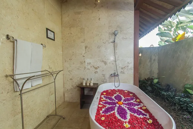 1 Bedroom, Deluxe, Villa, Rice Field View، Kabinawa Ubud Villas and Cafe 6/6
