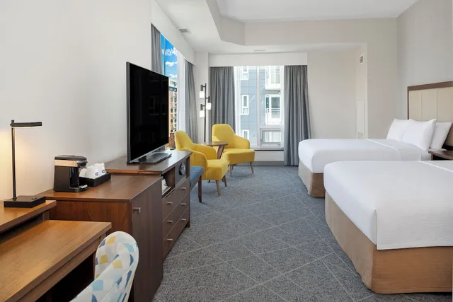 غرفة بسريرين كوين بغرفة نوم واحدة، HAMPTON INN BY HILTON HALIFAX DOWNTOWN 3/10
