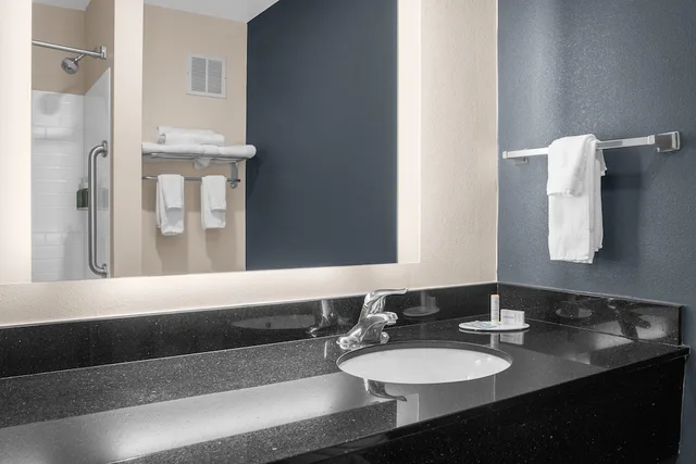 غرفة بسريرين كوين لذوي الإعاقة، Fairfield Inn And Suites Columbus West 3/4
