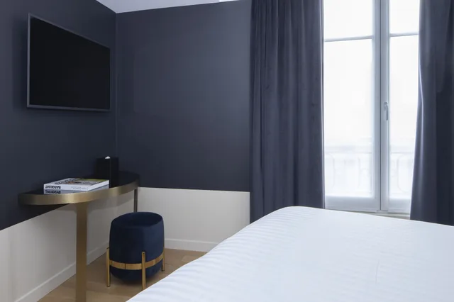 غرفة كلاسيكية بسريرين منفصلين وسرير كينج، Hotel Parisianer 2/4