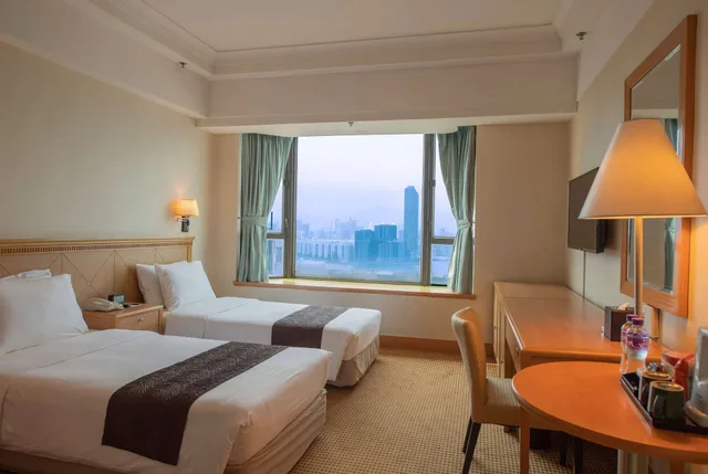 Grand, Twin Beds, Harbour View, Ramada by Wyndham Hong Kong Grand View 1/8