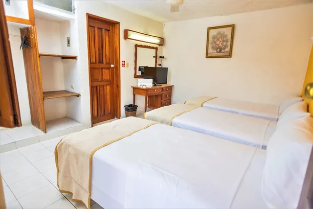 Standard, Triple, 3 Beds, Hotel Santa Lucia 2/3