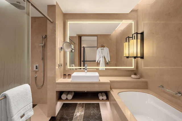 غرفة بسريرين منفصلين بإطلالة، The Westin Goa 5/6