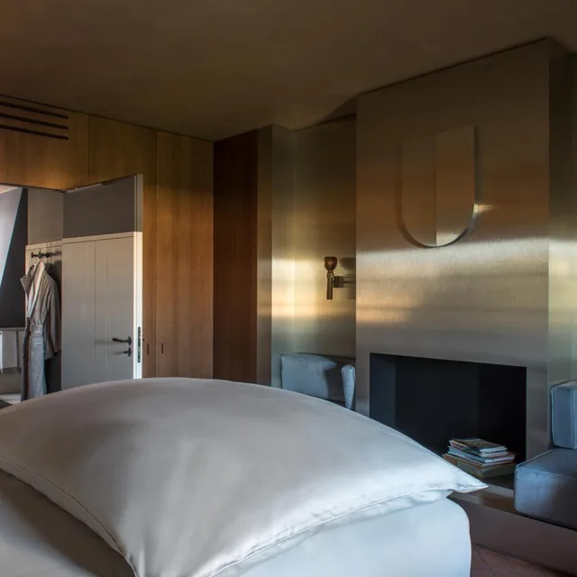 Connecting, Deluxe, Cour des Vosges 2/3