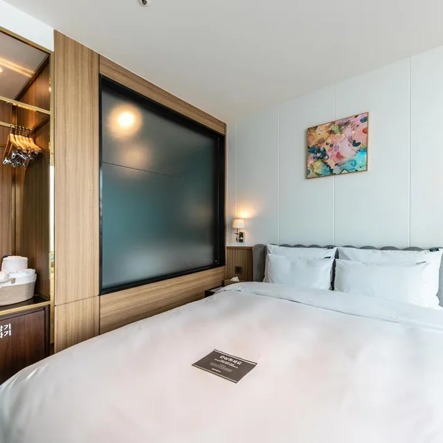 Valentine, Suite, Sea View، H Avenue Hotel Gwangali Beach 1/10
