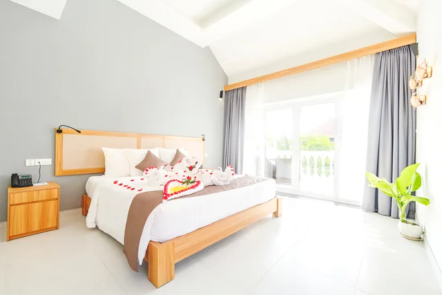 غرفة بريميوم مزدوجة بإطلالة على المسبح، Mercury Phu Quoc Resort & Villas 2/7