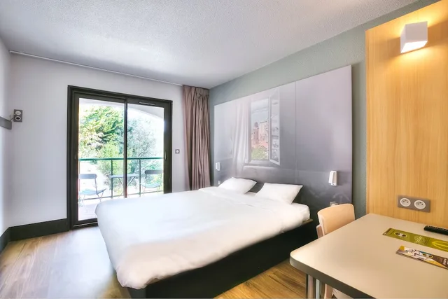 غرفة سوبيريور بسرير مزدوج، B&B Hotel Villeneuve Loubet Village 3/5