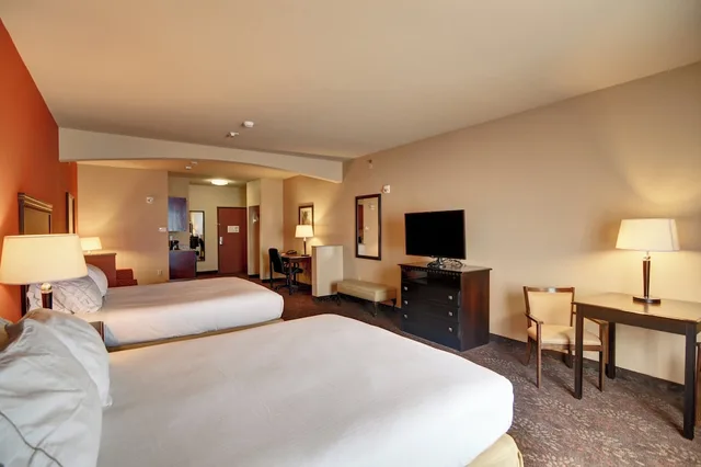 جناح بسرير كوين لذوي الإعاقة، Holiday Inn Express Hotel And Suites Altus 1/6