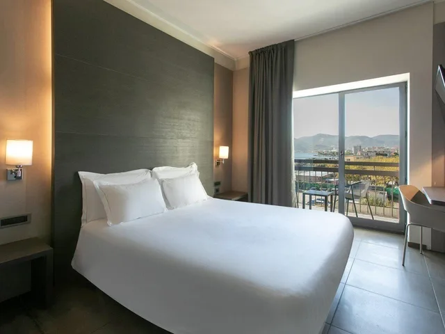 Standard, Double Bed, Sea View, B&B Hotel Savona 1/4