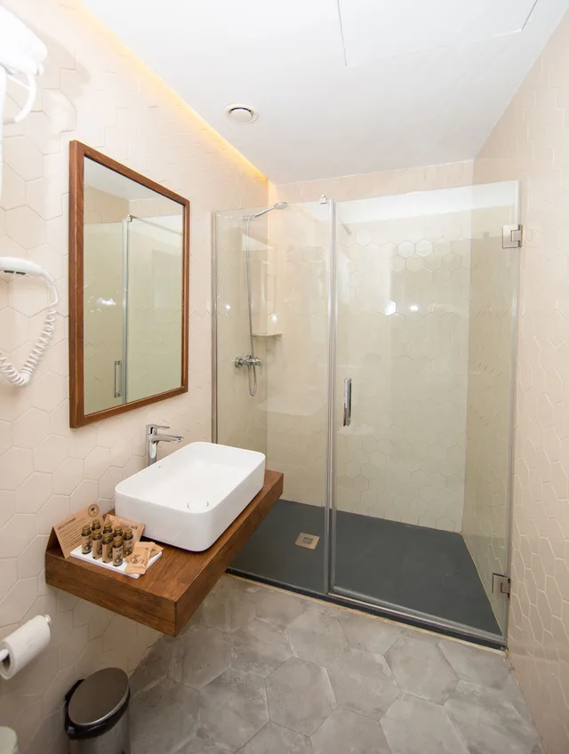 غرفة سوبيريور بسرير مزدوج بإطلالة على المدينة بشرفة، Malaga Premium Hotel 5/5