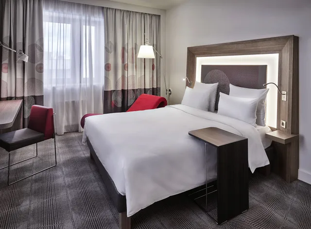 غرفة تنفيذية بسرير كوين، NOVOTEL LENS NOYELLES 3/10