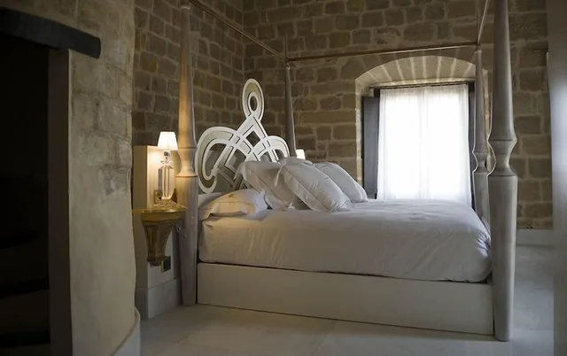 Presidential, Suite, King Bed, Palacio De Ubeda 1/2