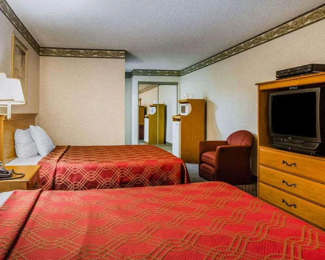 جناح بسريرين كوين، Econo Lodge Villa Rica, GA 1/4