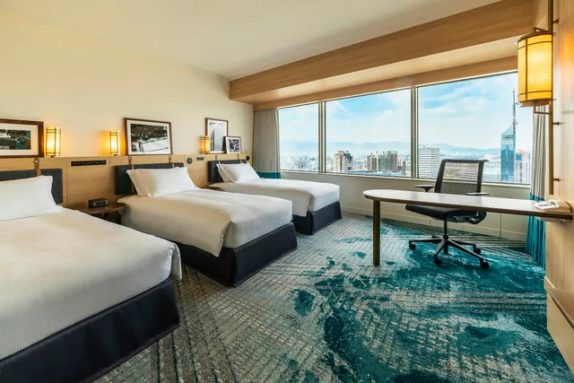 غرفة بريميوم ديلوكس ثلاثية، Hilton Fukuoka Sea Hawk 2/3