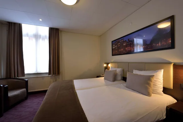 غرفة قياسية بسريرين منفصلين، BEST WESTERN DAM SQUARE INN 2/9