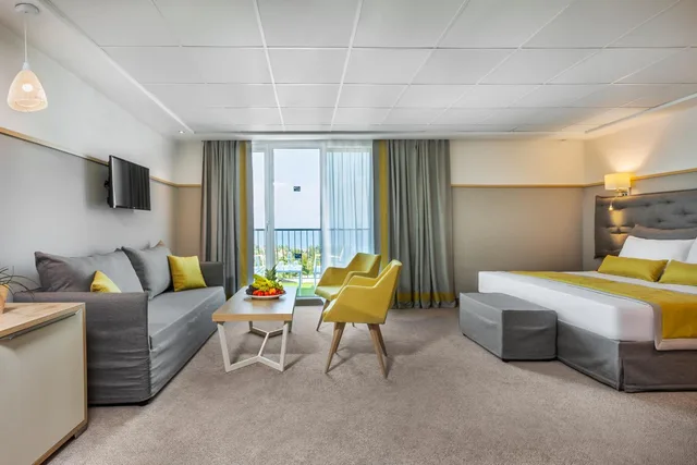 Elegant, Suite, Sea View، Kriopigi Hotel 1/1