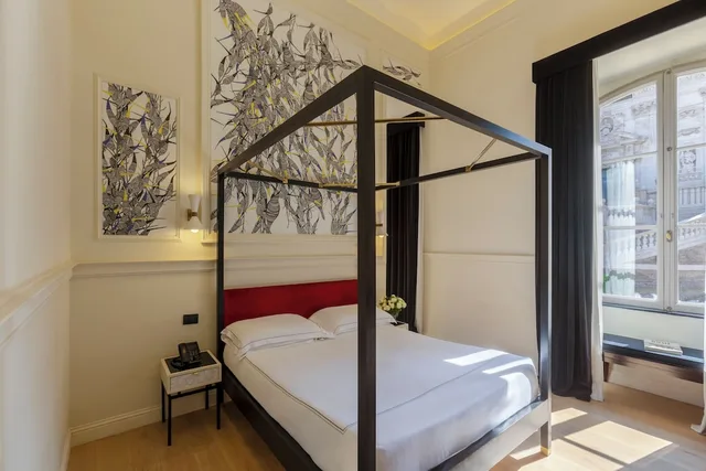 جناح رئاسي بسريرين كينج مع أريكة، Roma Luxus Hotel 4/10