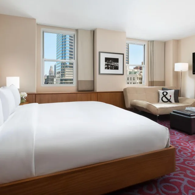 جناح جونيور، Hotel 57 2/8