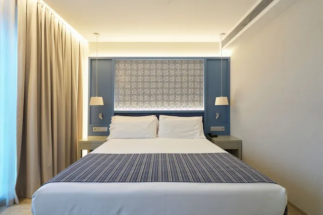 غرفة بشرفة مفردة بسرير كوين، Catalonia Porto 5/10