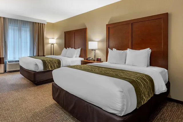 غرفة بسريرين كوين لذوي الإعاقة، Comfort Inn & Suites Pittsburgh South 2/3