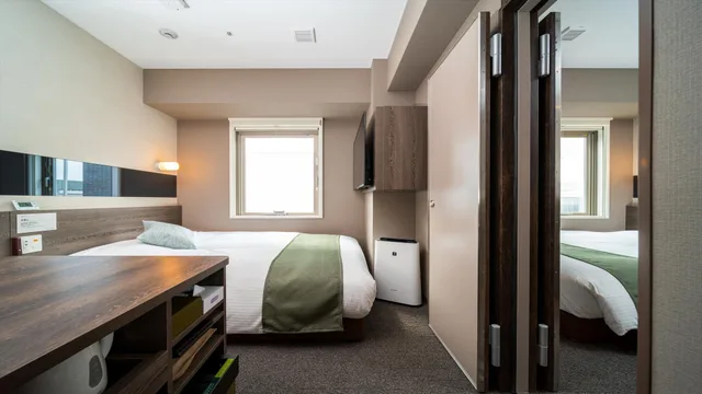 Connecting, Superhotel Premier Ginza 1/1