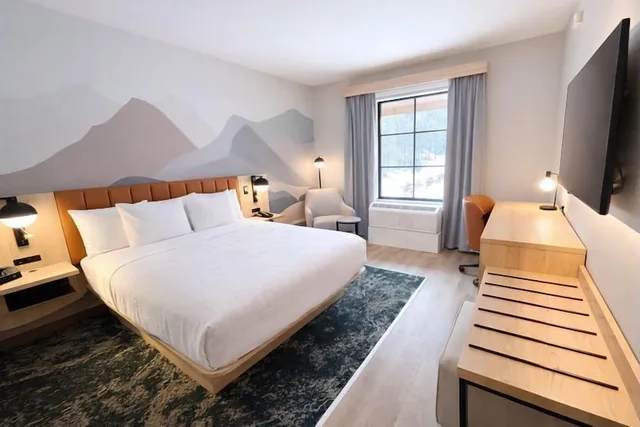 غرفة قياسية بسرير كينج، La Quinta Inn and Suites by Wyndham Leavenworth 1/8