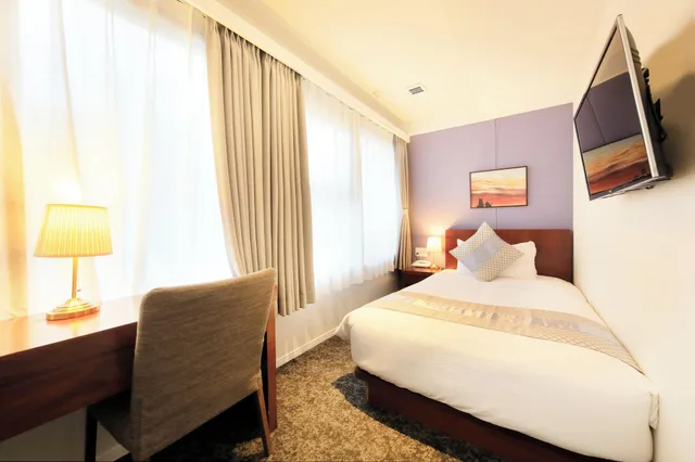 Semi Room, Semi Double Bed، Hotel Tokyo Trip Nishinippori 1/8