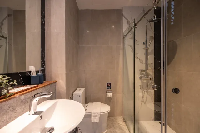 غرفة عائلية بسريرين كينج بـ4 غرف نوم، SHAN Villas Sukhumvit 3/3