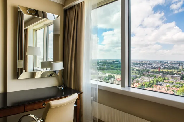 جناح بزنس بسرير كينج، Warsaw Presidential Hotel 3/3