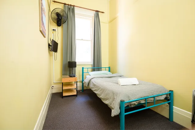غرفة مفردة بحمام مشترك، YHA Newcastle Beach 1/1