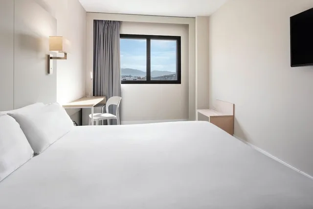 غرفة بسرير كوين، B&B HOTEL Granada Estacion 3/4