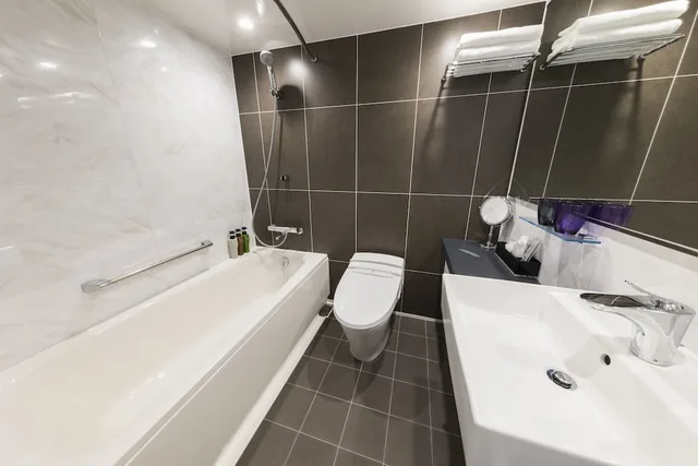 Edmont, Superior, King Bed، Hotel Metropolitan Edmont 5/5