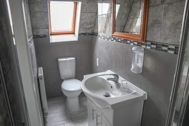 Room, Double Bed, Small, Hotel 261 3/3