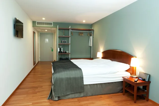 غرفة تنفيذية، Hotel Rallye & Entrees aux Bains de la Gruyere 2/3